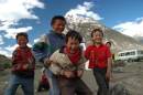 Tibetan kids in Shangri la  » Click to zoom ->