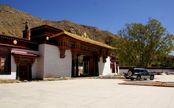 1 Day Group Tour: Drepung+Sera Monastery