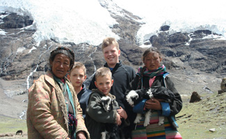 12 Days Trekking Tibet: Shalu-Nartang Trek+Everest B.C